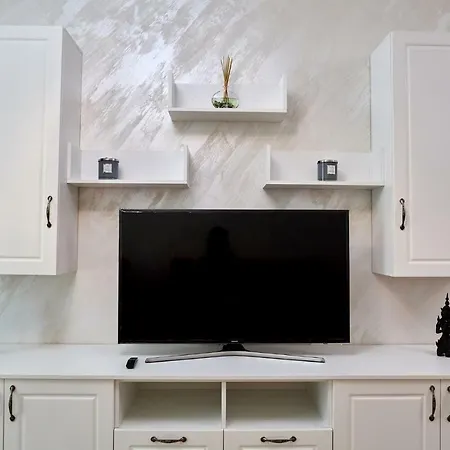 Daire Deluxe N Pools *