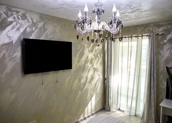 דירה Deluxe N Pools