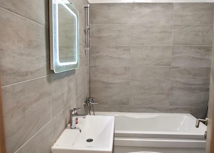 Deluxe N Pools דירה